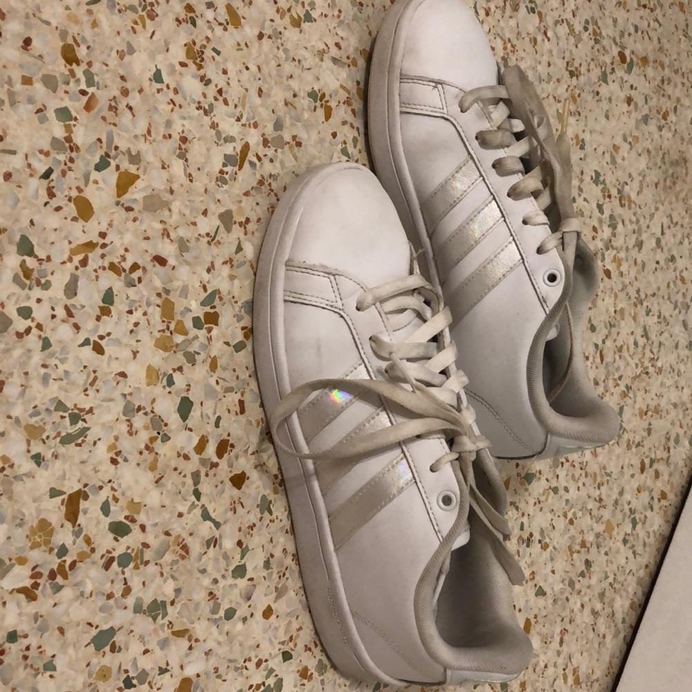 Adidas holo superstars includes extra lace
